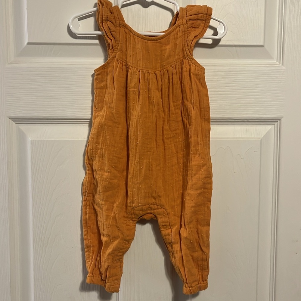 Set of 3 Cat & Jack Romper bundle (6-9mo) - Picture 8 of 10